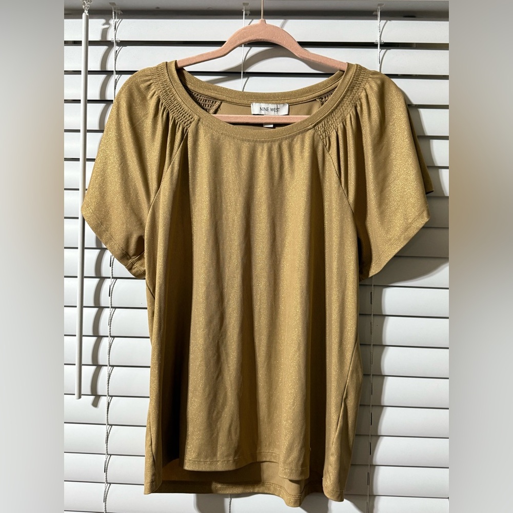 Nine West Shimmering Gold Short Sleeve Top